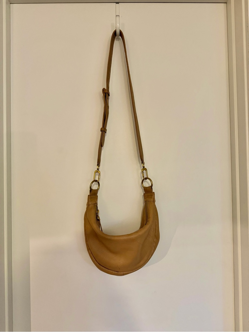 ORIG $175 HOBO Tan Leather Crescent Sling Shoulder Bag